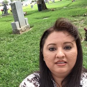 Meet your Posher, Mireya